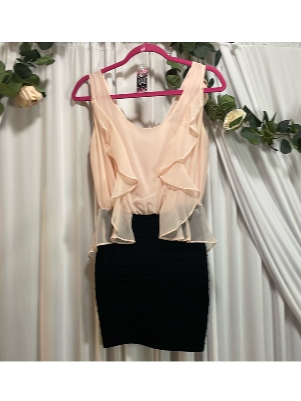 Elegant Blush & Black Ruffle Bodycon Cocktail Dress Women’s Small